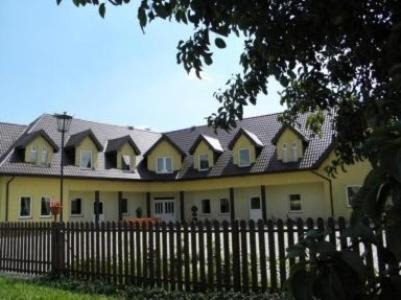 Hotelik Pod Baranami Siechnice ภายนอก รูปภาพ